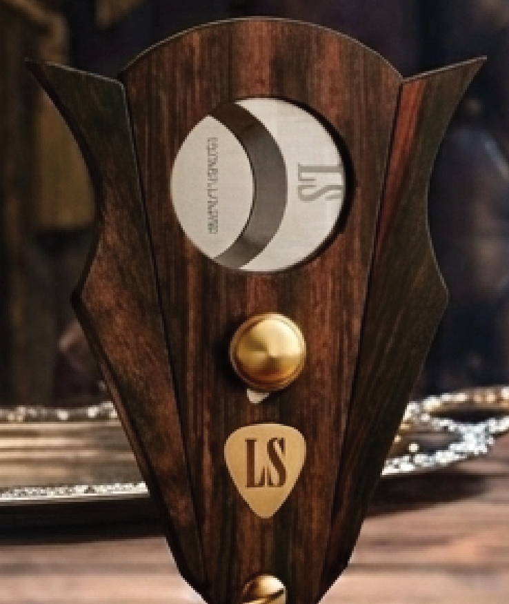 The Batman cigar cutter in Brazilian walnut wood with guillotine blade, by Puro by Lenny Santos