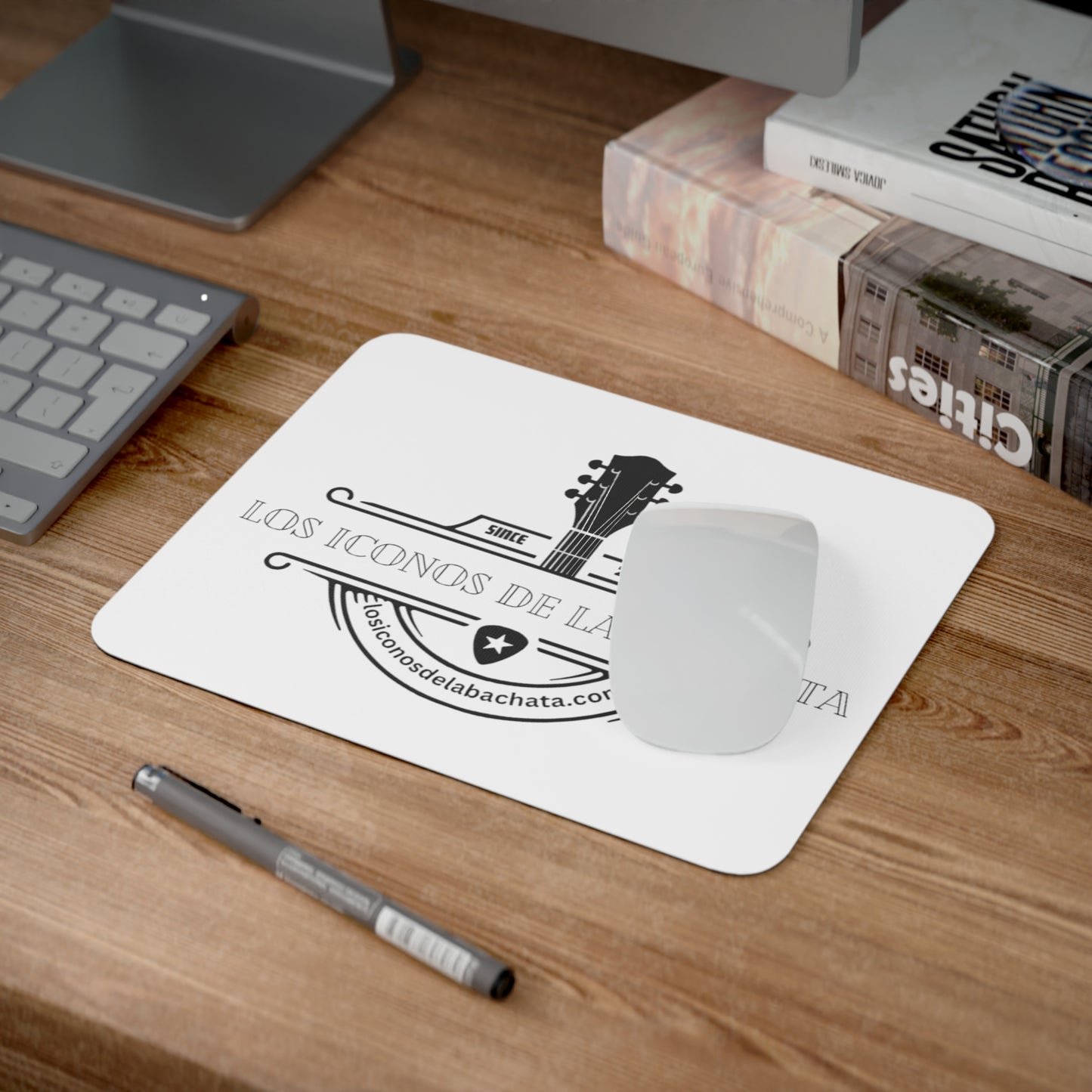 Los Iconos De La Bachata Desk Mouse Pad